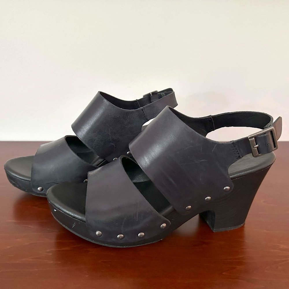 Korks Black Leather Heels